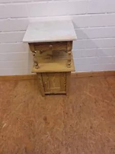 Nachtkonsölchen mit Zwischenbau um 1900 Weichholz - Bild 1 von 8