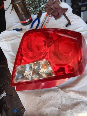 Conjunto de luz trasera izquierda SUZUKI FORENZA 04 05 06 07 08 Foto 1 de 3