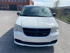 Dodge Ram C/V 2013 228,000 km Engine was replaced with 120 000 Km. No rust - Picture 1 of 17