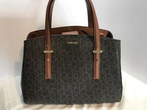 Calvin Klein Handtasche Geldbeutel 54163 Monogram Crossbody 3 Fächer Braun….....u - Bild 1 von 6