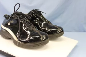 Marc Ecko Men's Black/WHITE Ecko Sneakers Size 12M - Picture 1 of 7