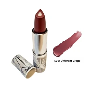 Clinique Dramatically Different Lipstick in 50 A Different Grape Full Size NWOB - Picture 1 of 6