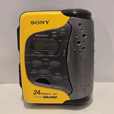 Reproductor de cinta de casete Walkman Sony Sports radio estéreo WM-FS473 AM FM 24 ajustes preestablecidos Foto 1 de 4