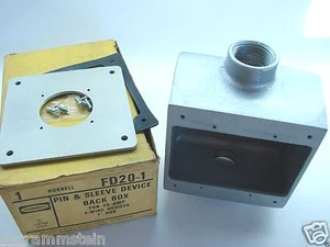Hubbell FD20-1 FD Pin & Sleeve Dispositivo Caja Trasera 1" Bujes 2-1/2" Profundidad 48 CU.IN.t5/6 - Imagen 1 de 5