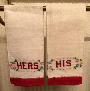 HIS and HERS handbestickte LEINEN Fingerspitze HANDTÜCHER ~ rot & weiß - Bild 1 von 4