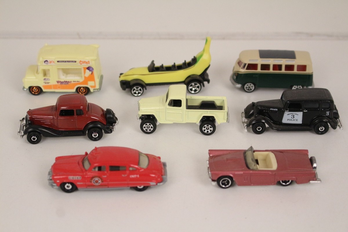 31-tlg Spielzeugauto Set - 16 Aufziehautos + 15 Verkehrsschilder, Pädagogisch Für Kinder Ab 3