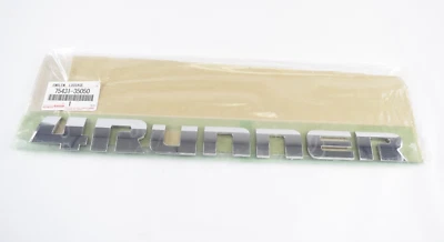 Placa de identificação emblema escotilha porta assadeira Toyota 4Runner 2010-2021 original 7543135050 fabricante de equipamento original - Imagem 1 de 3