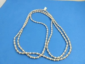 Collar extra largo de perlas blancas grises de imitación - Imagen 1 de 7
