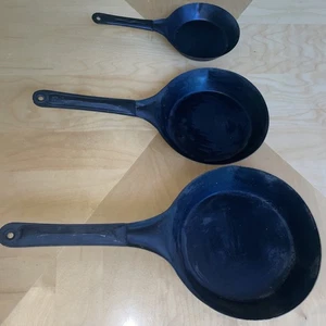 Set of 3 Vintage Cold Handle Style Cowboy Camping Skillets Frying Pans 6, 8, 9” - Picture 1 of 12