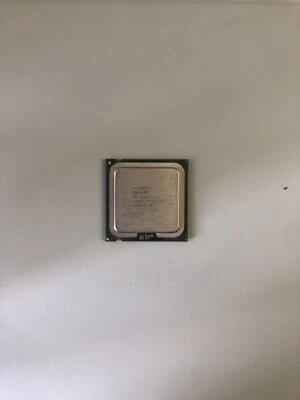 Intel® Pentium® D Processor 805 2M Cache, 2.66 GHz, 533 MHz Usato - Immagine 1 di 2