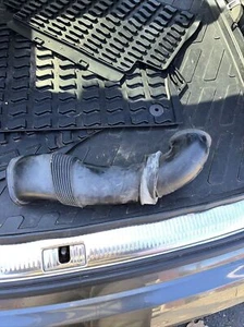 2007 - 2015 AUDI Q7 4L AIR FILTER BOX INTAKE PIPE TUBE FRONT 7L6129752B OEM - Picture 1 of 2