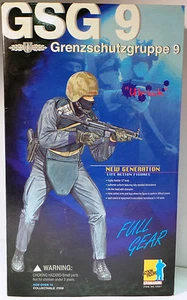 LAW ENFORCEMENT :GSG-9 GRENZSCHUTZGRUPPE 9 FULL GEAR DRAGON FIGURE ULRICH (1966) - Picture 1 of 4