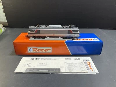 ROCO 43780 HO SNCF BB22000 ELECTRIC LOCOMOTIVE 22387 MULTI SERVICES LIVERY R.19 - Image 1 of 4