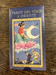 Tarocchi del Viaggio in Oriente di Pietro Alligo. Lo Scarabeo nuovo con scatola sigillato - Foto 1 di 6