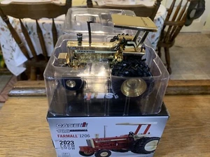 ERTL CASE IH Farmall 1206 Tractor w/Duals 2023 Farm Show. 1/32 Scale GOLD CHASE - Picture 1 of 3