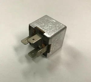 NEW 10pcs RELAYS 12V SR9708 1234095 5A 4 PIN, Includes 10pcs - Bild 1 von 4