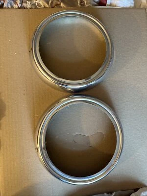 Bisel de faros Mercedes Benz 190D 1962 Foto 1 de 4