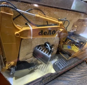 deAO Toys 15 Channel Remote Control Excavator Yellow RC Construction Vehicle - Picture 1 of 15