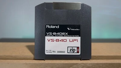 Disco ZIP actualización ROLAND VS-840 VS-840EX OS 2.05 100 mb VS840-UP1 Foto 1 de 3