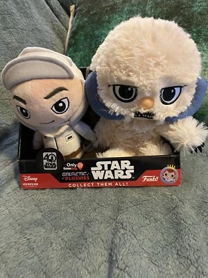 Peluches galácticos Star Wars 40 aniversario GameStop Hoth Luke & Wampa - Nuevos en caja Foto 1 de 2