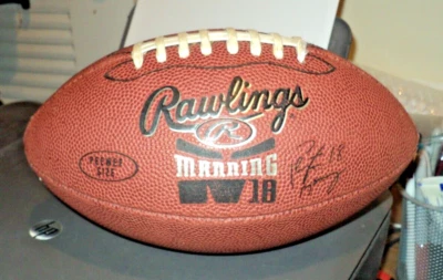 PEYTON MANNING 足球:Rawlings Peewee 尺寸:9 1/2 英寸 NFL 儿童 #18 — 第 1/4 张图片