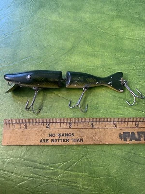 Señuelo de pesca vintage raro tamaño muskie pata articulada pata trucha lanzador Foto 1 de 4