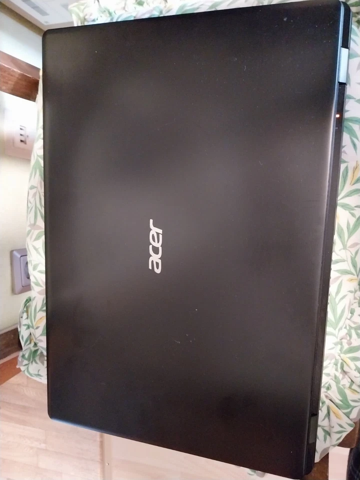 Acer Laptop Aspire 3  17" - Bild 1 von 4
