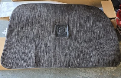 Оригинальный коврик для багажника Cadillac 1980-е 1990-е DeVille, Fleetwood, Seville, Allante - Изображение 1 из 4