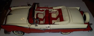 Ford Fairlane Sunliner 1956 Danbury como nuevo diecast 1:24   Foto 1 de 4