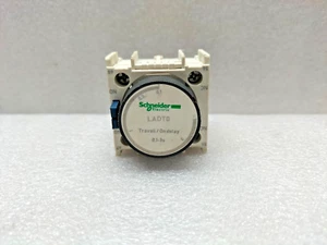 SCHNEIDER LADT0 TIME DELAY AUXILIARY CONTACT BLOCK - Picture 1 of 6