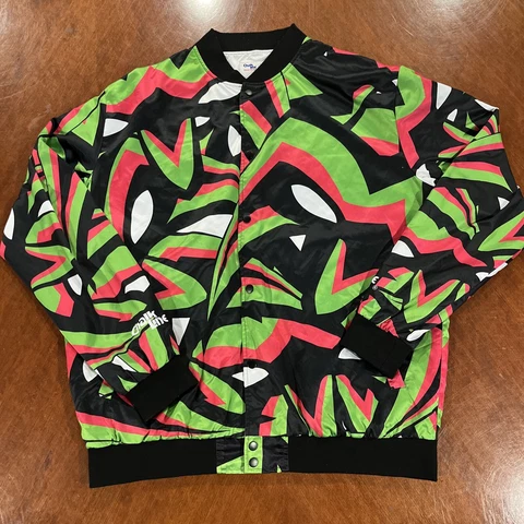 The Ultimate Warrior WWE Black Green Chalkline Entrance Jacket 3XL Used Cover