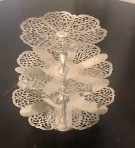 Three Tier Serving Tray Windsor Plaque Chile Lace Design Silver - Picture 1 of 9