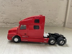1/43 Eligor Prime Mover Truck Volvo 770 Red 112049 - Picture 1 of 11