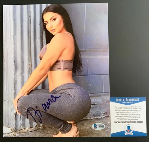 Diana Sparks Autographed 8x10 Photo Signed Hot Sexy Model With Beckett COA Cover