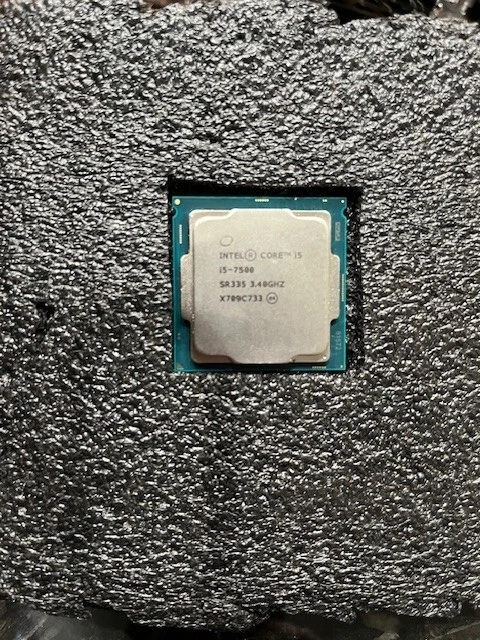Intel Core i5-7500 SR335 3.5GHZ CPU PROCESSOR - Image 1 of 1