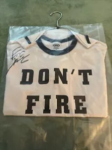 Camiseta firmada por TNA con anillo usada Don’t Fire Eric, la usó en grabaciones de TV - Imagen 1 de 4