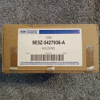 NUEVO EN CAJA Carcasa de llenado de tanque de combustible Ford Fusion MKZ Milan OEM 9E5Z-5427936-A Foto 1 de 4