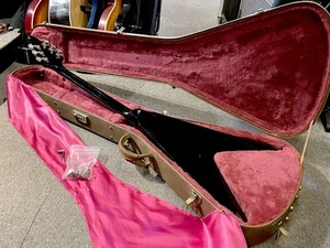Gibson 67' Flying V Ebony Black 1991 Electric Gutiar [AUTH] - Picture 1 of 10