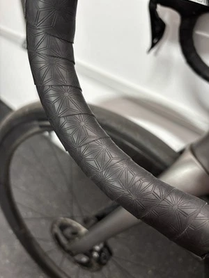 Nueva cinta para manillar | Bicicleta de carretera clásica Sticky Kush EVA | 3 mm | Par Foto 1 de 3