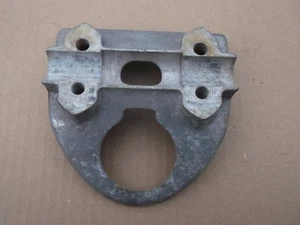 Honda CA77 305 Dream Handlebar Base Clamp - Picture 1 of 3