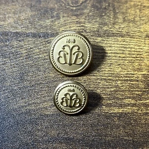 Brooks Brothers Replacement Buttons 1 Chest 1 Cuff Gold Toned Vintage BB Logo - Picture 1 of 8