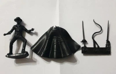 Soldatini Res Plastic 1 32 ZORRO completo da assemblare Kinder patatine - Immagine 1 di 4