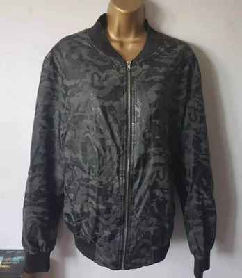 Chaqueta de camuflaje Twisted Soul para hombre con cremallera talla grande del Reino Unido 45 % viscosa Foto 1 de 4