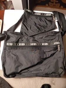 Lesportsac Black Shoulder Bag Plain w/ Pouch - Picture 1 of 4