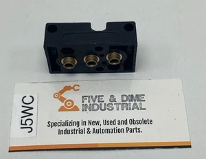 Crouzet 81532001 Pneumatic Panel Mount Sub-Base - Picture 1 of 5