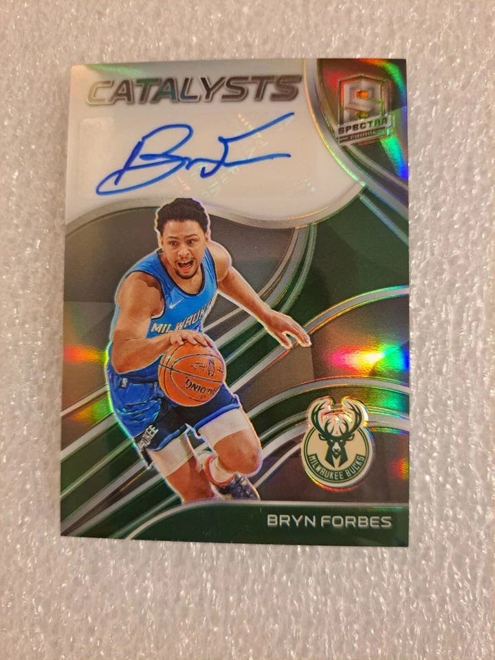 BRYN FORBES MILWAUKEE BUCKS AUTOGRAPHED #25/49 2020-21 PANINI CATALYSTS SPECTRA - Image 1 of 4