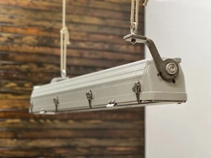 Rig-a-Lite Marine Explosion-Proof Tube Light | Vintage Strip Luminaire Texas USA - Picture 1 of 13