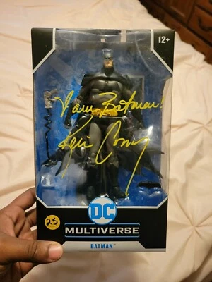 "Kevin Conroy" Firmado DC Detective Comics Multiverso Batman NUEVO NUNCA ABIERTO Foto 1 de 4