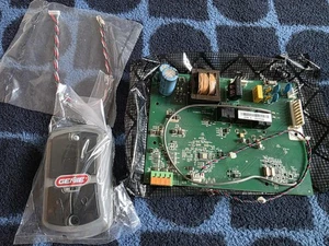 Genie 37160R Circuit Board for Screw Drive Residential Garage Door Operators - Picture 1 of 4