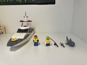 LEGO CITY: Fishing Boat (4642)
